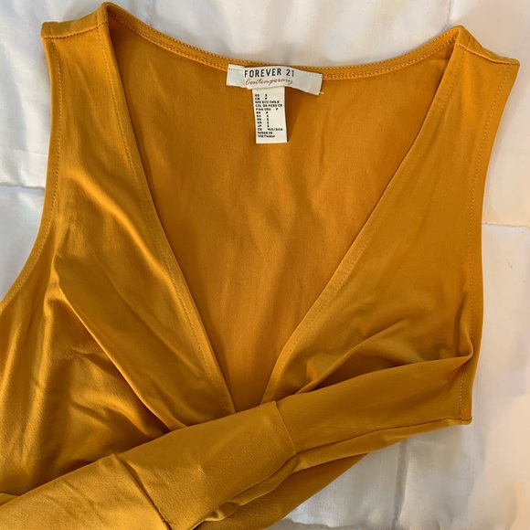 Razorback Bodysuit - Picture 5 of 8